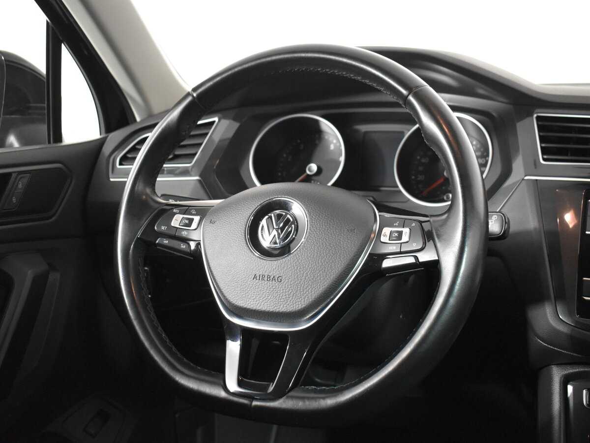 Volkswagen Tiguan с пробегом — 2018 год. Фото: #12