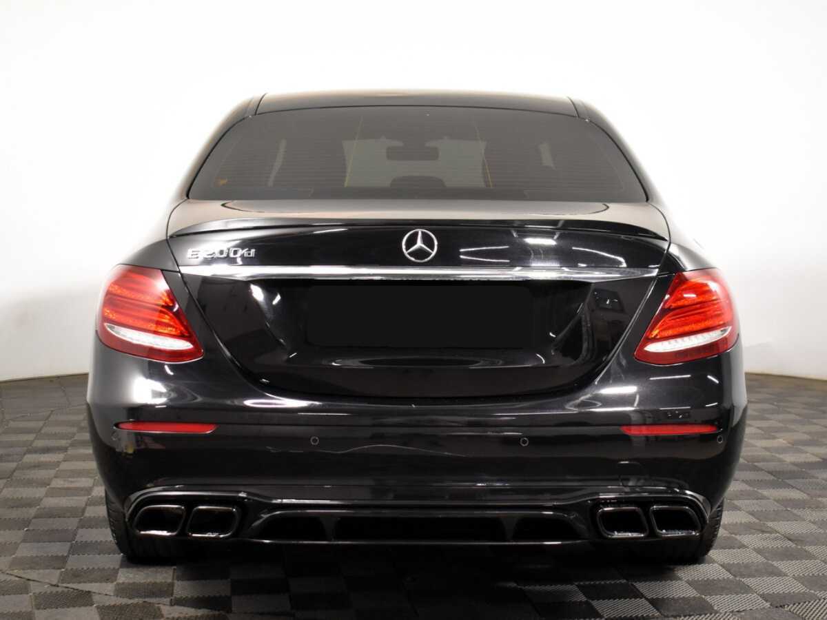 Mercedes-Benz E-Класс с пробегом — 2019 год. Фото: #4