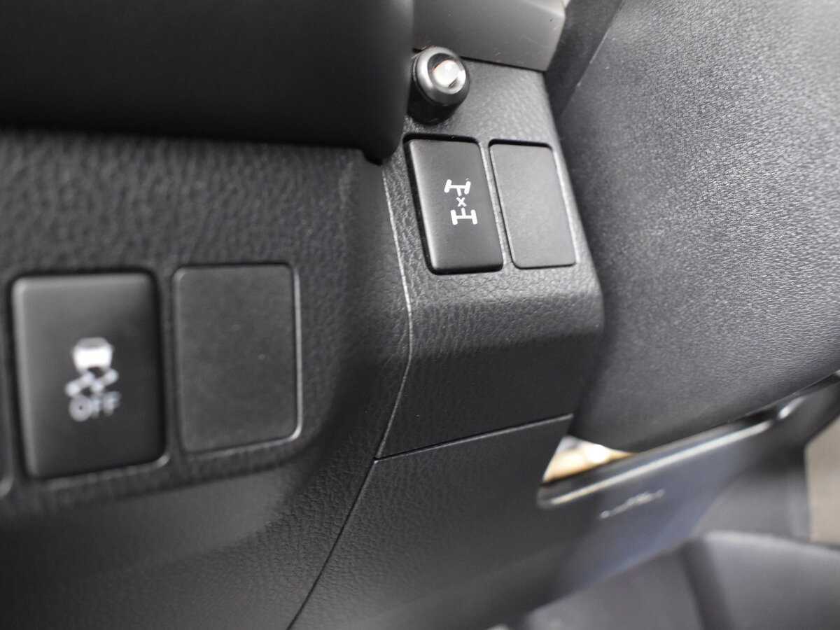 Toyota RAV4 с пробегом — 2014 год. Фото: #14