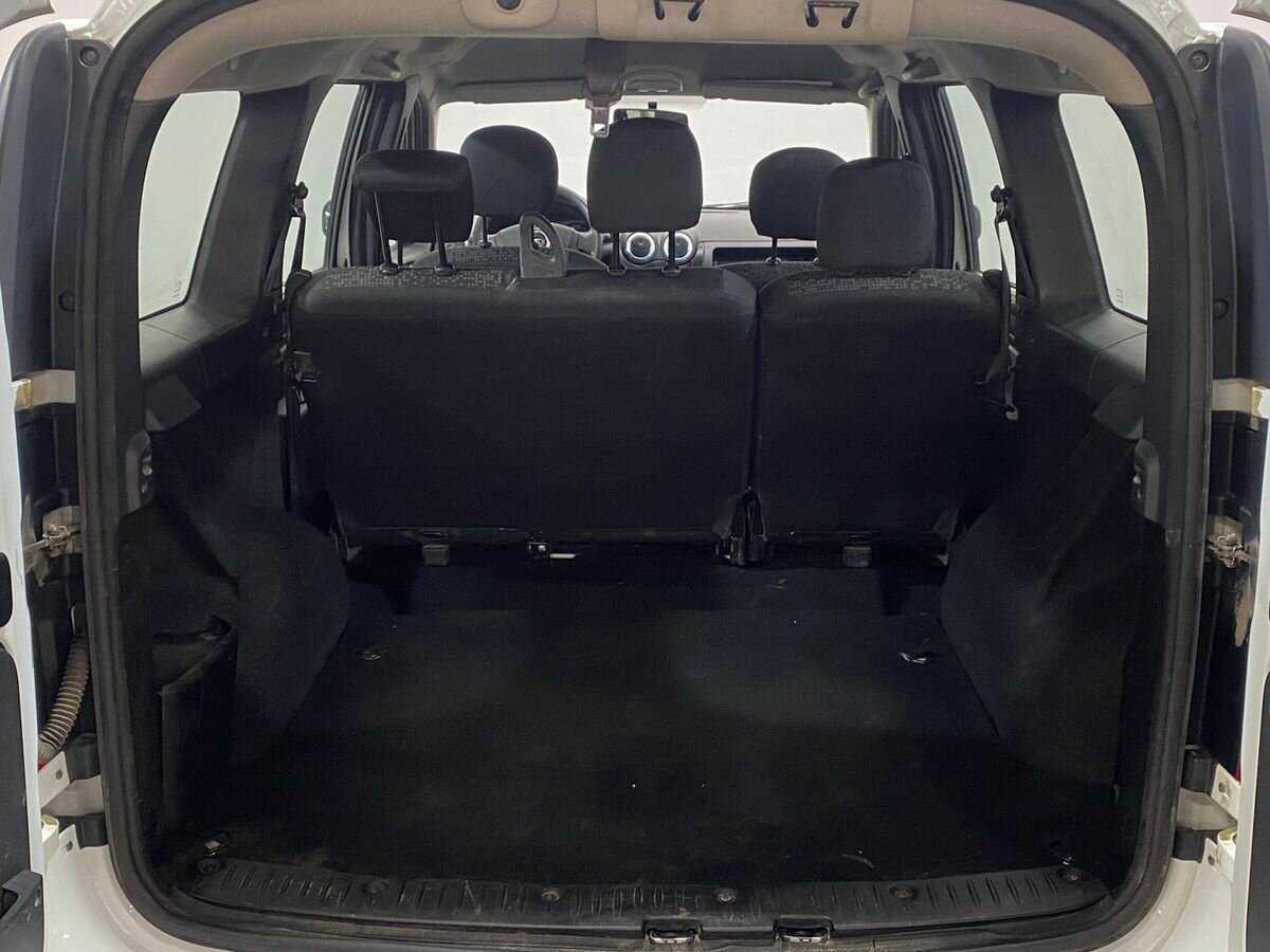 Lada (ВАЗ) Largus с пробегом — 2019 год. Фото: #13