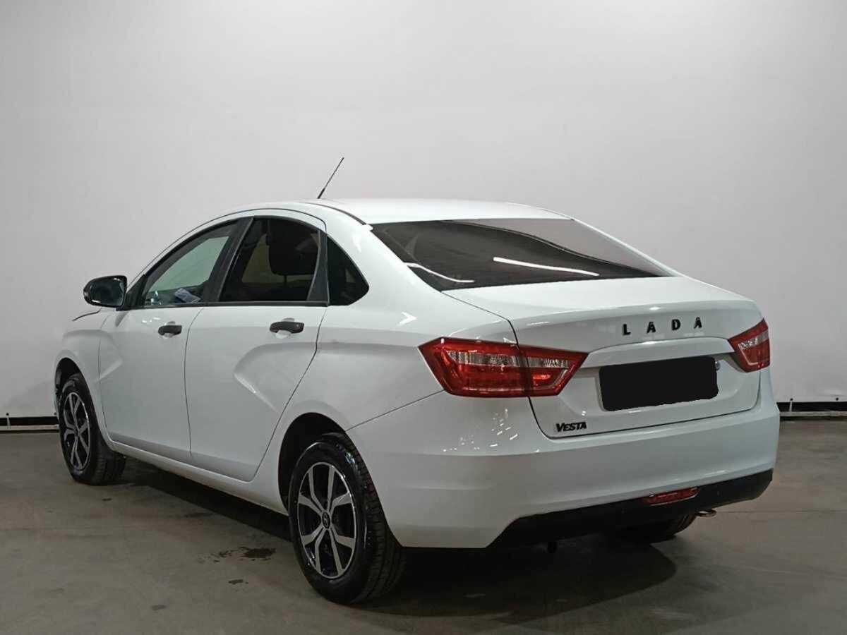 Lada (ВАЗ) Vesta с пробегом — 2016 год. Фото: #6