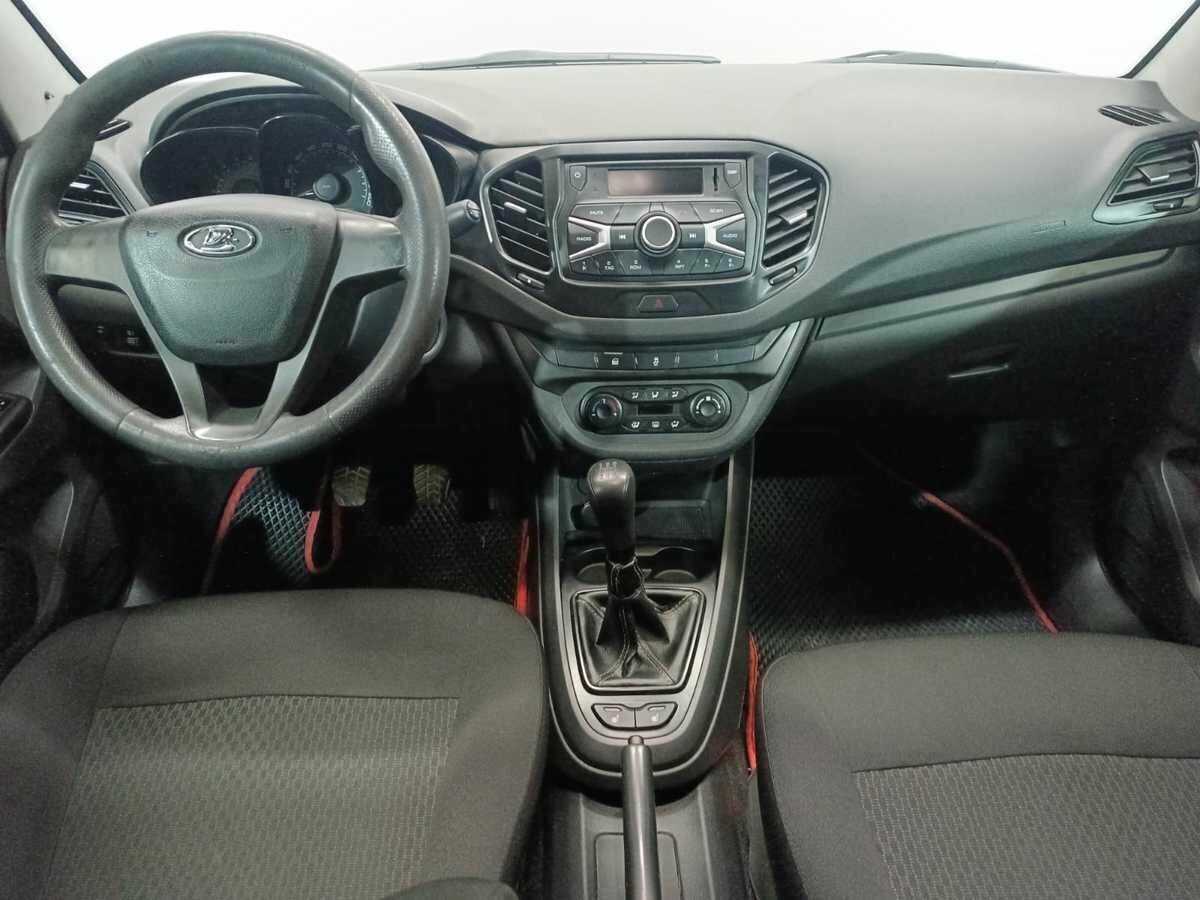 Lada (ВАЗ) Vesta с пробегом — 2016 год. Фото: #8