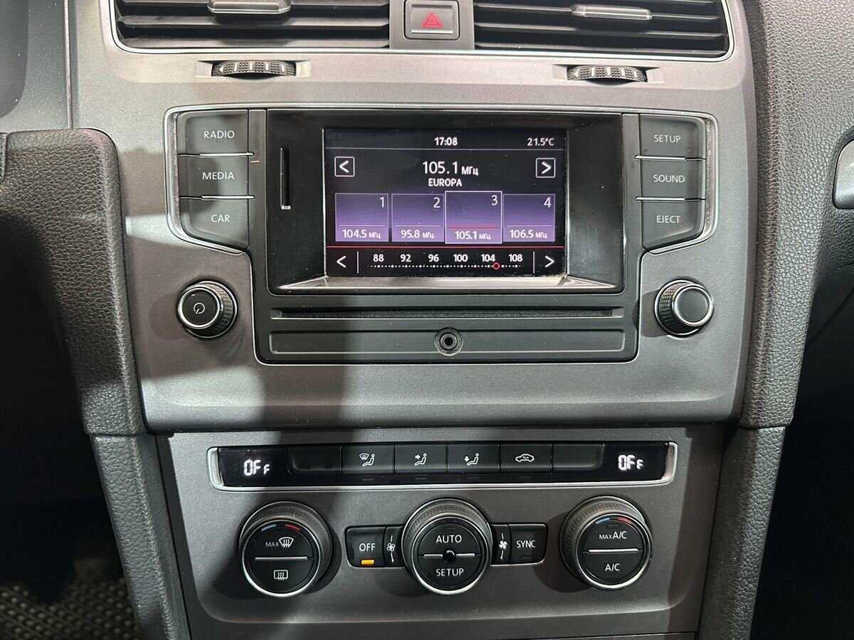 Volkswagen Golf с пробегом — 2013 год. Фото: #12