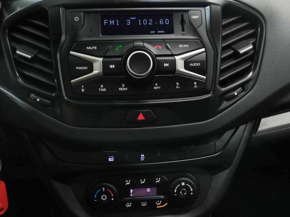 Lada (ВАЗ) Vesta с пробегом — 2021 год. Фото: #12