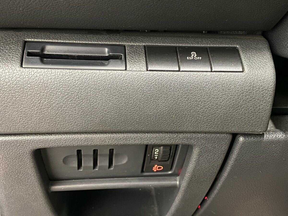 Peugeot 3008 с пробегом — 2012 год. Фото: #13