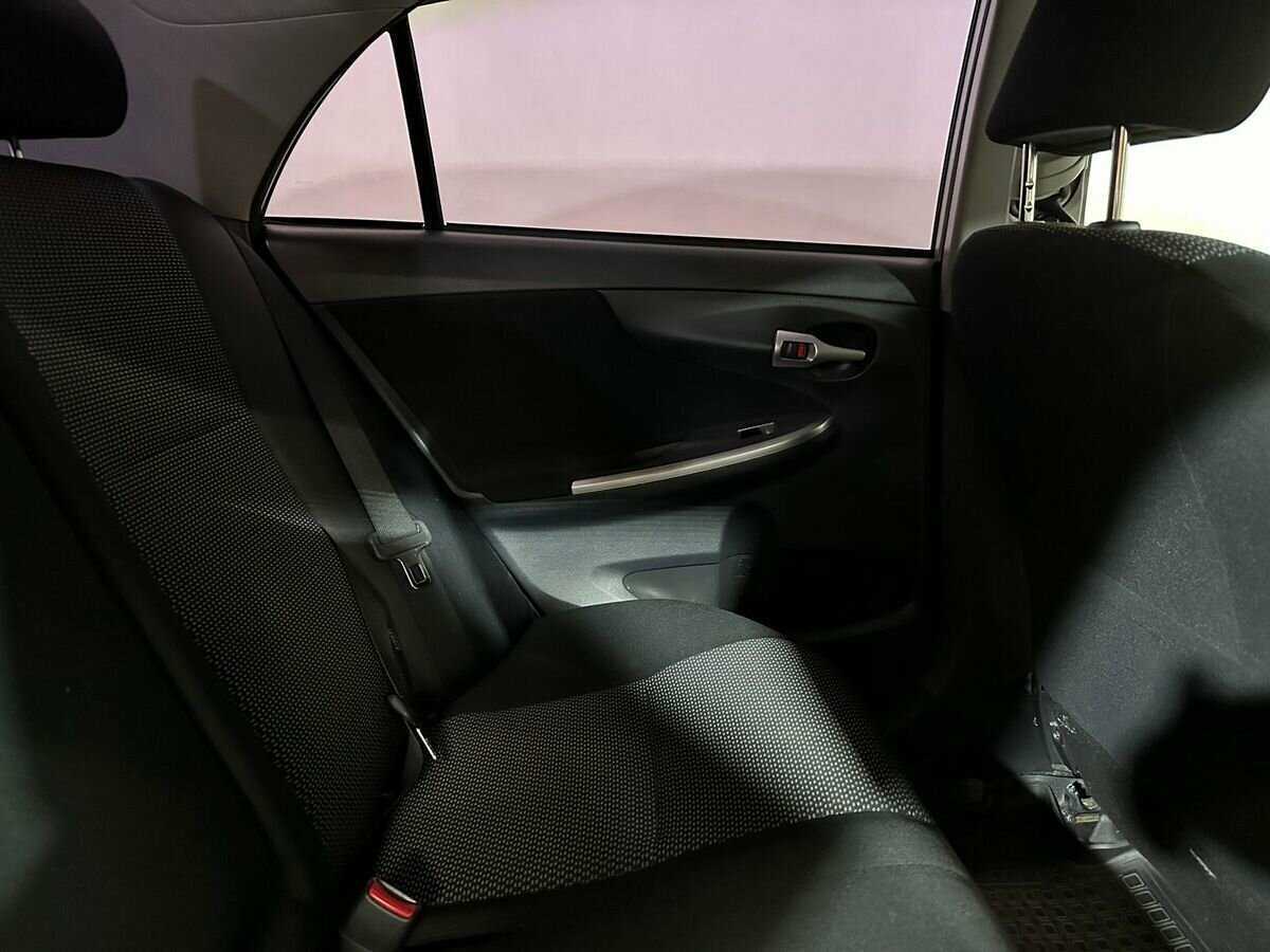 Toyota Corolla с пробегом — 2012 год. Фото: #10