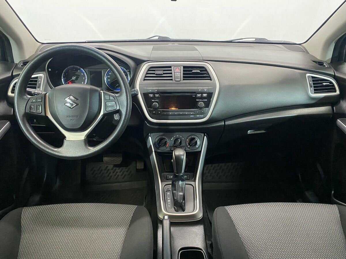 Suzuki SX4 с пробегом — 2014 год. Фото: #8