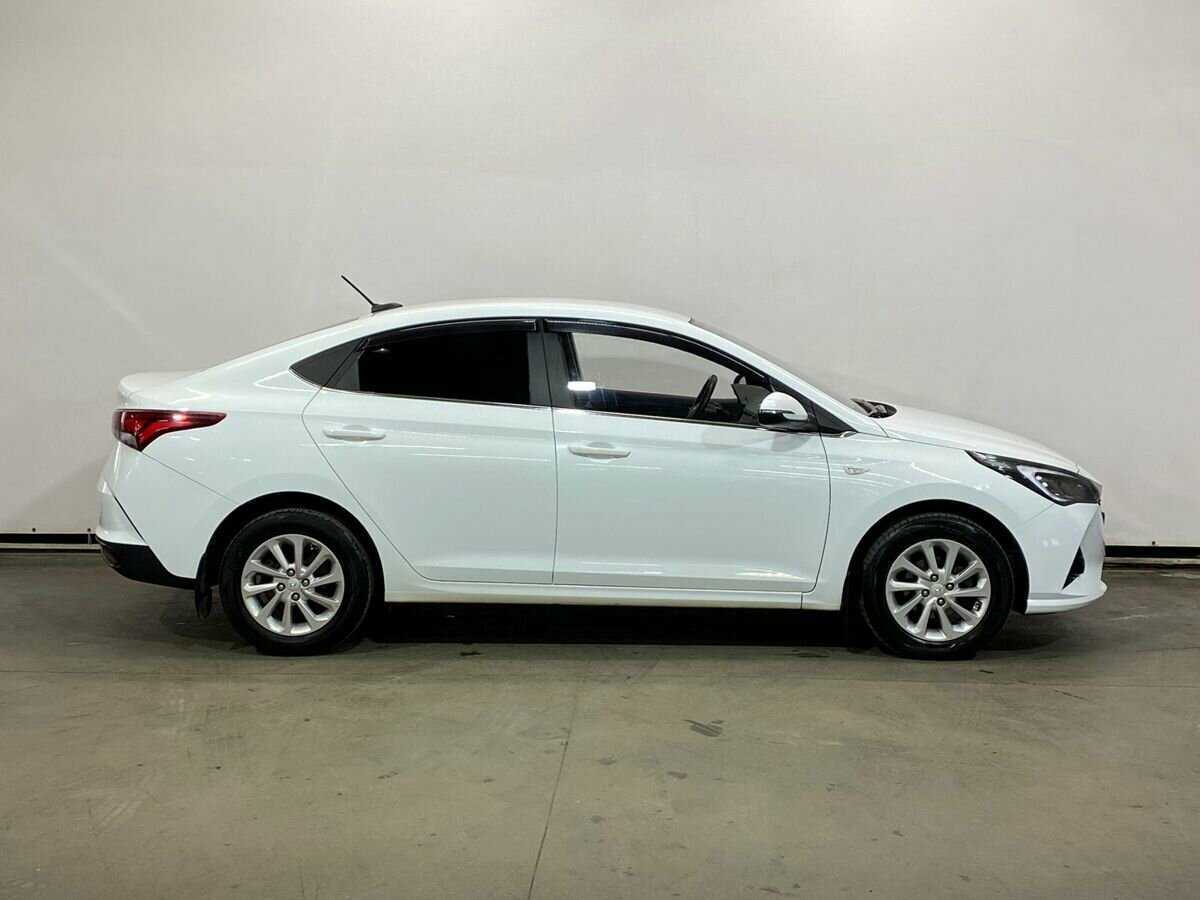 Hyundai Solaris с пробегом — 2020 год. Фото: #3