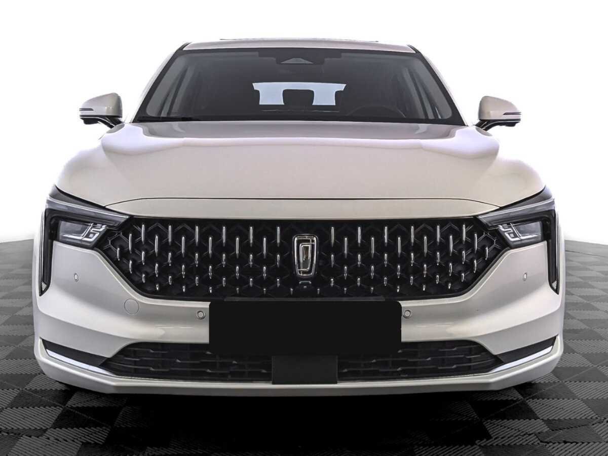 FAW Bestune B70 с пробегом — 2023 год. Фото: #1