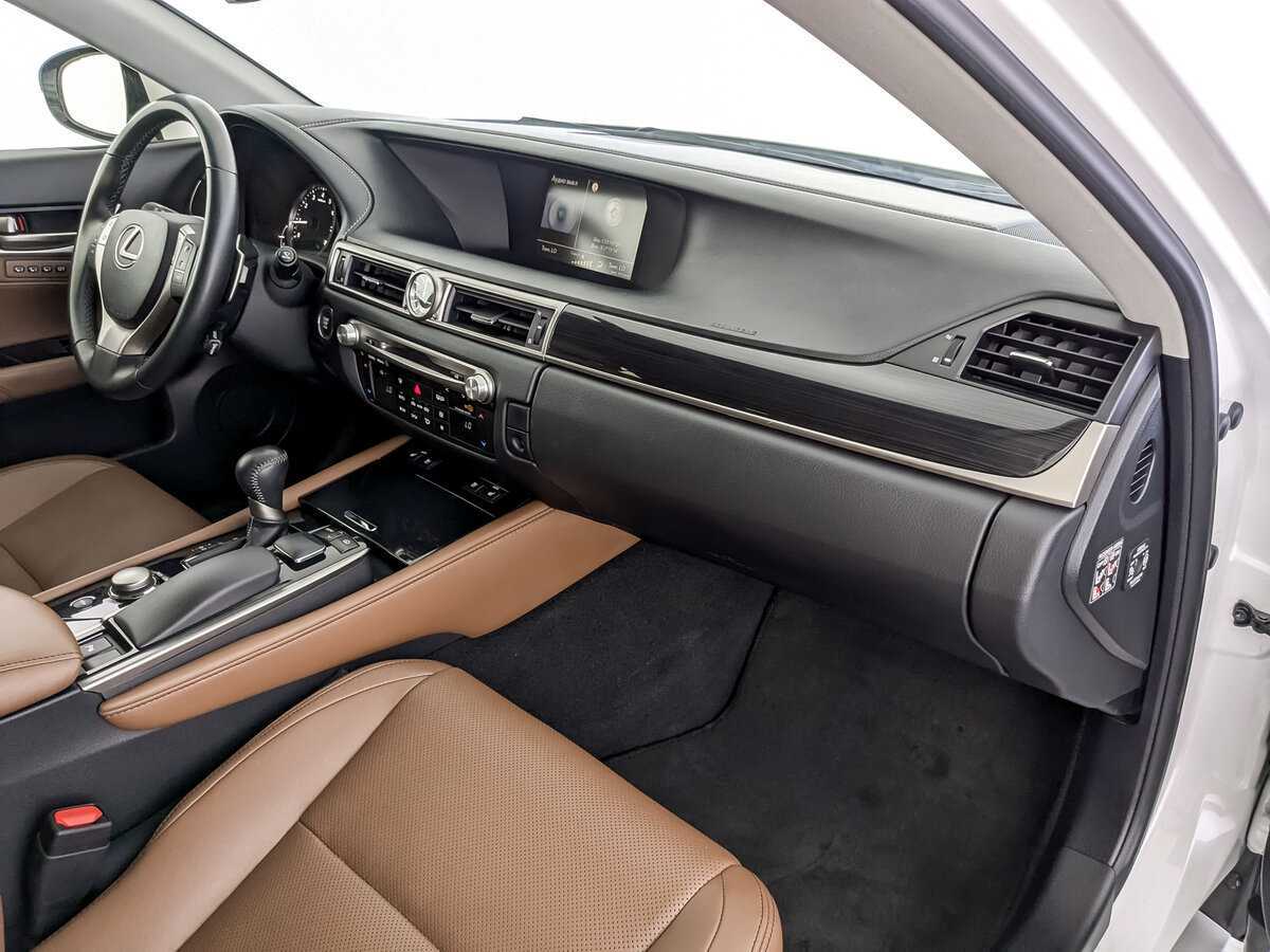 Lexus GS с пробегом — 2014 год. Фото: #8
