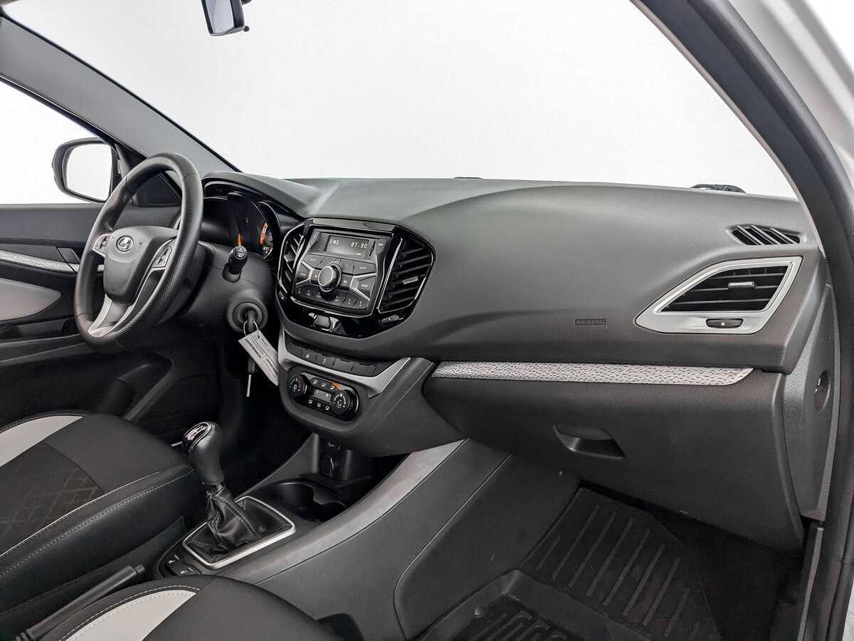 Lada (ВАЗ) Vesta с пробегом — 2019 год. Фото: #8