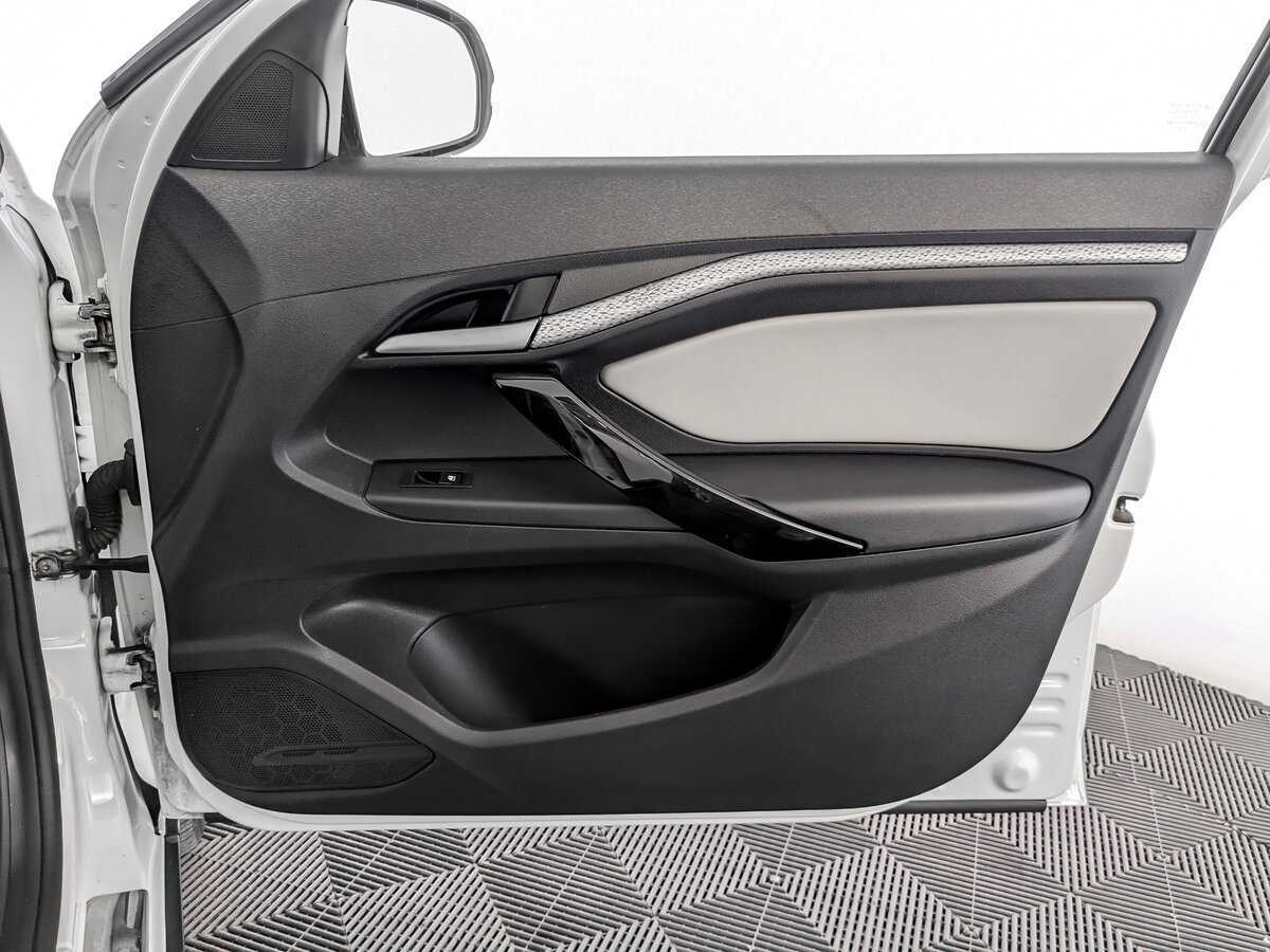 Lada (ВАЗ) Vesta с пробегом — 2019 год. Фото: #19