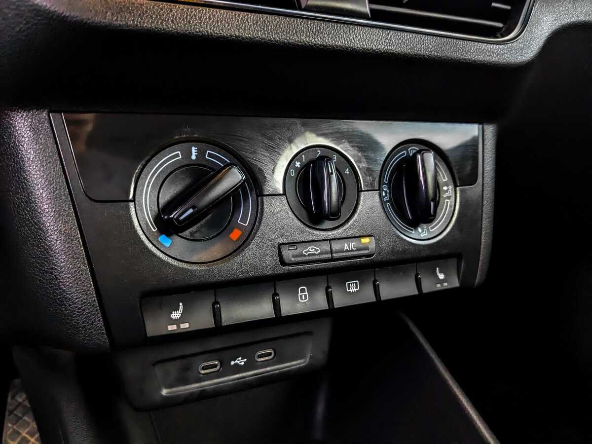 Skoda Rapid с пробегом — 2021 год. Фото: #20