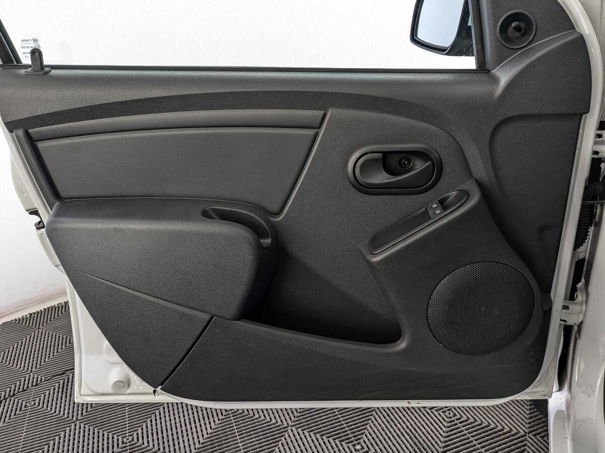 Lada (ВАЗ) Largus с пробегом — 2023 год. Фото: #14