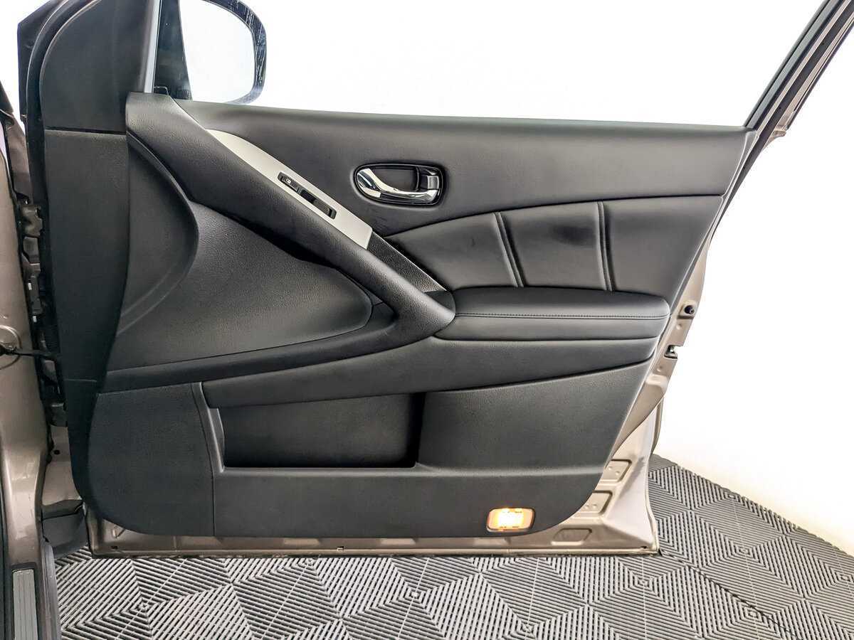 Nissan Murano с пробегом — 2015 год. Фото: #16