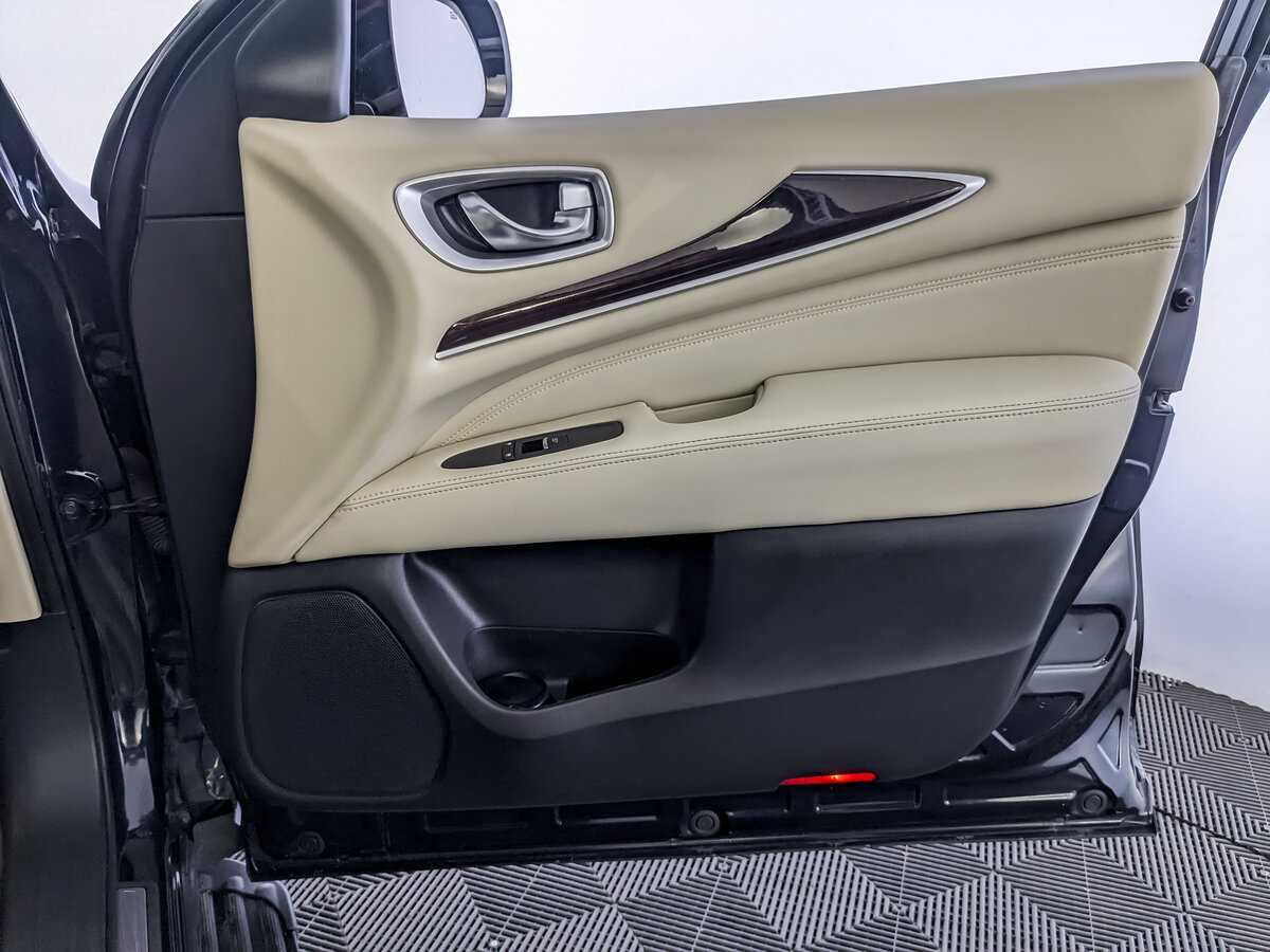 Infiniti QX60 с пробегом — 2017 год. Фото: #20