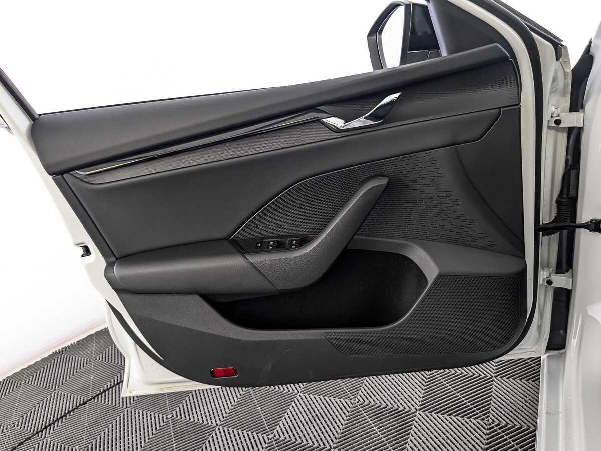 Skoda Octavia с пробегом — 2021 год. Фото: #13