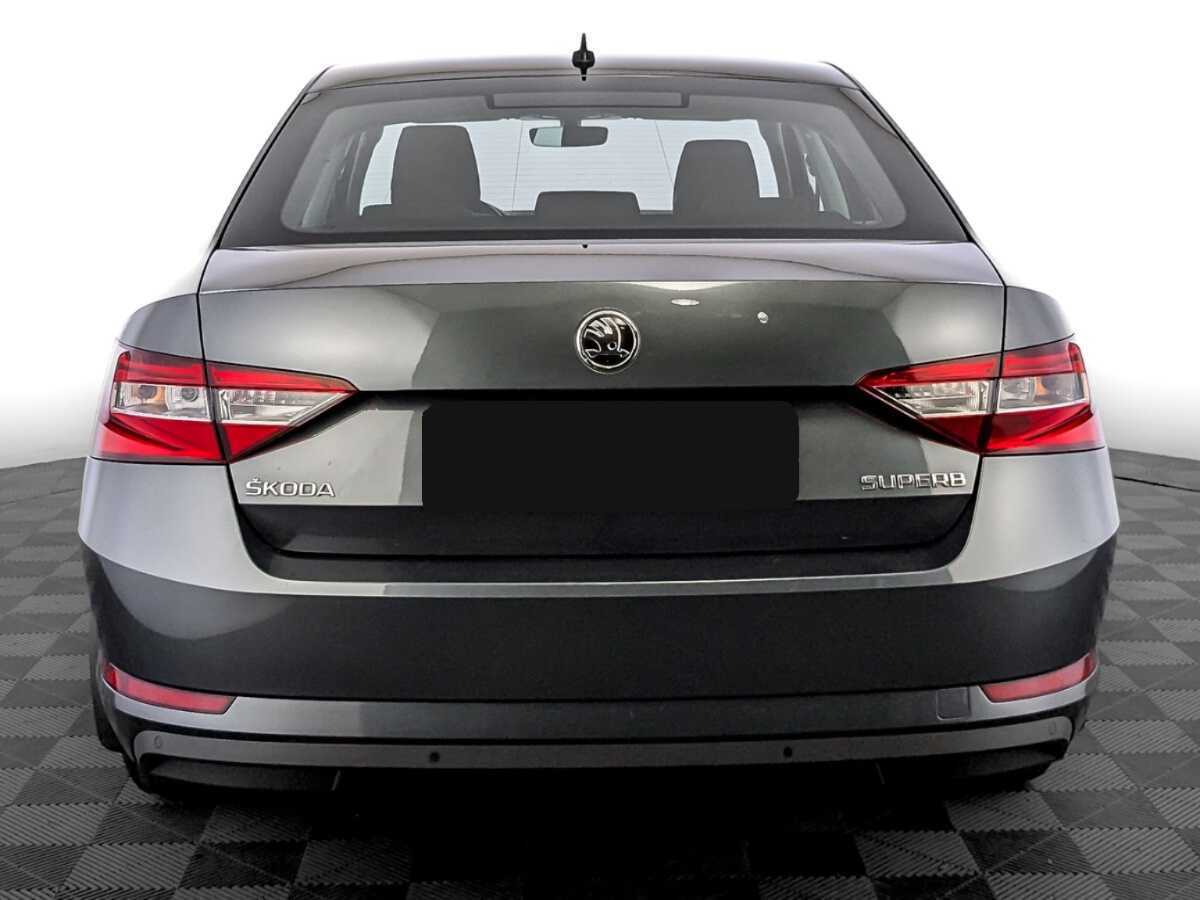 Skoda Superb с пробегом — 2018 год. Фото: #5