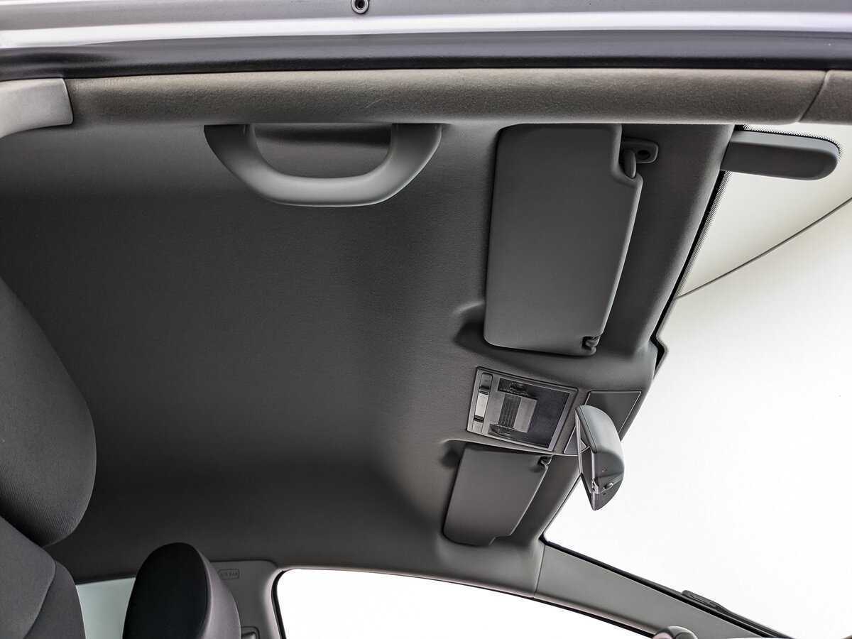 SEAT Leon с пробегом — 2012 год. Фото: #18