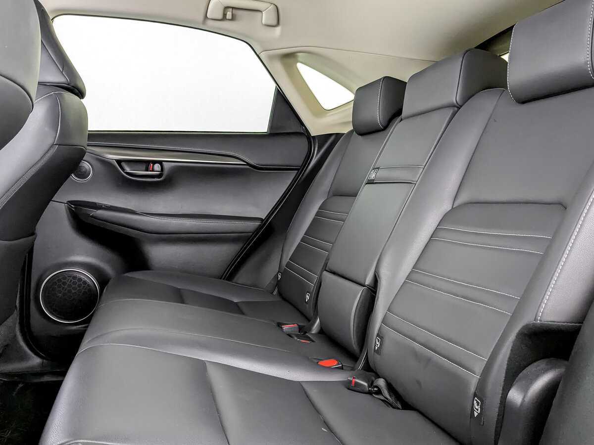 Lexus NX с пробегом — 2018 год. Фото: #9