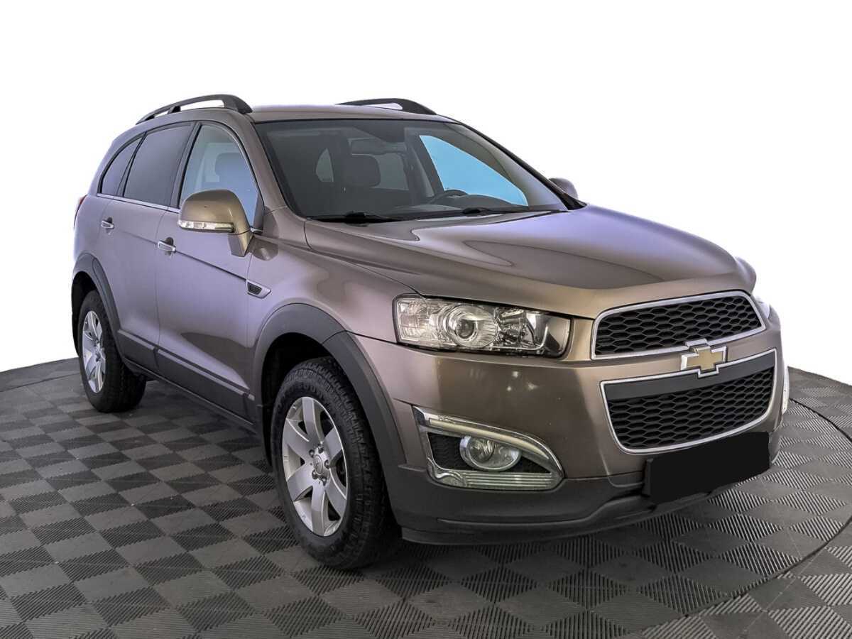 Chevrolet Captiva с пробегом — 2015 год. Фото: #2