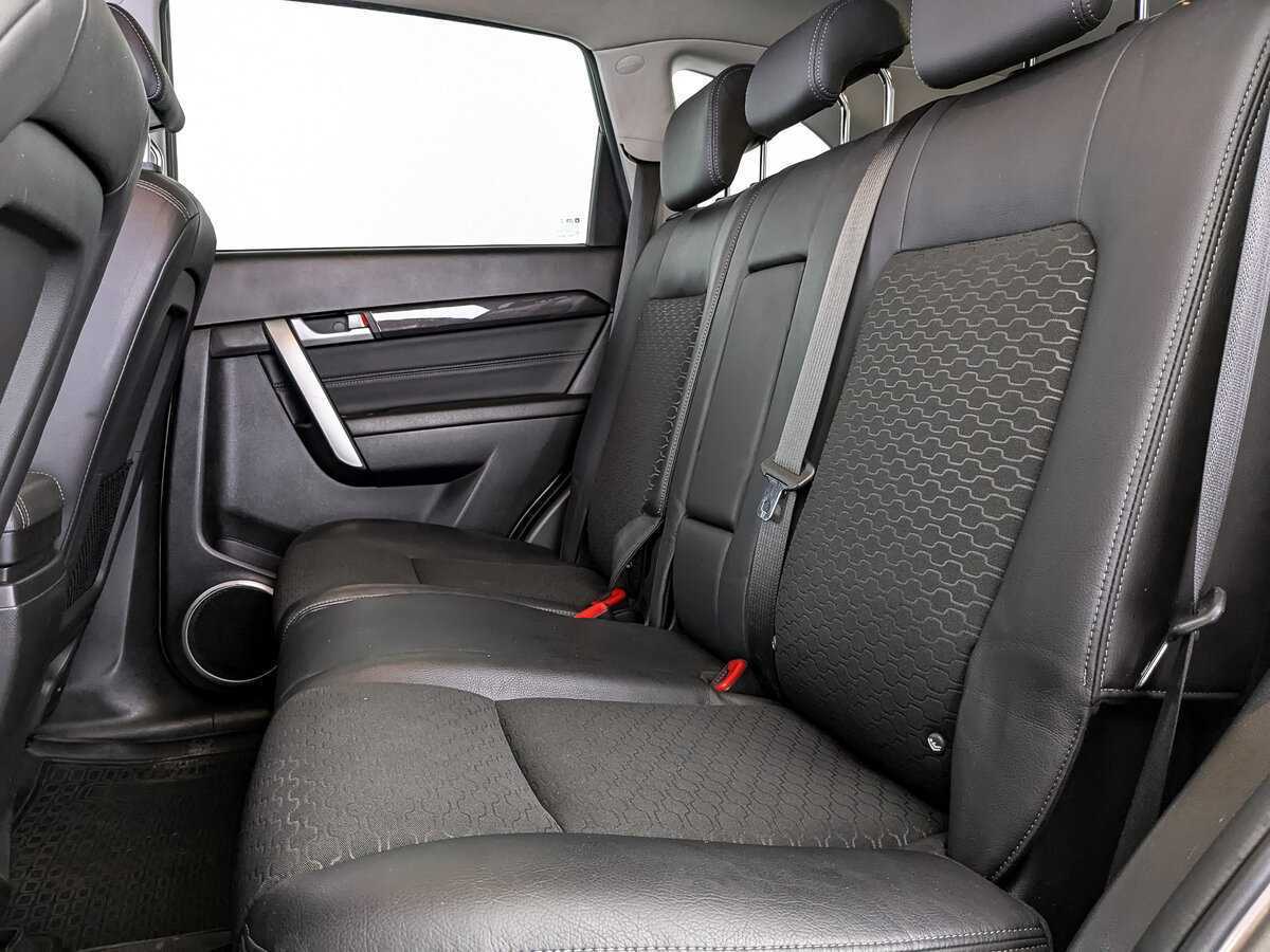 Chevrolet Captiva с пробегом — 2015 год. Фото: #13