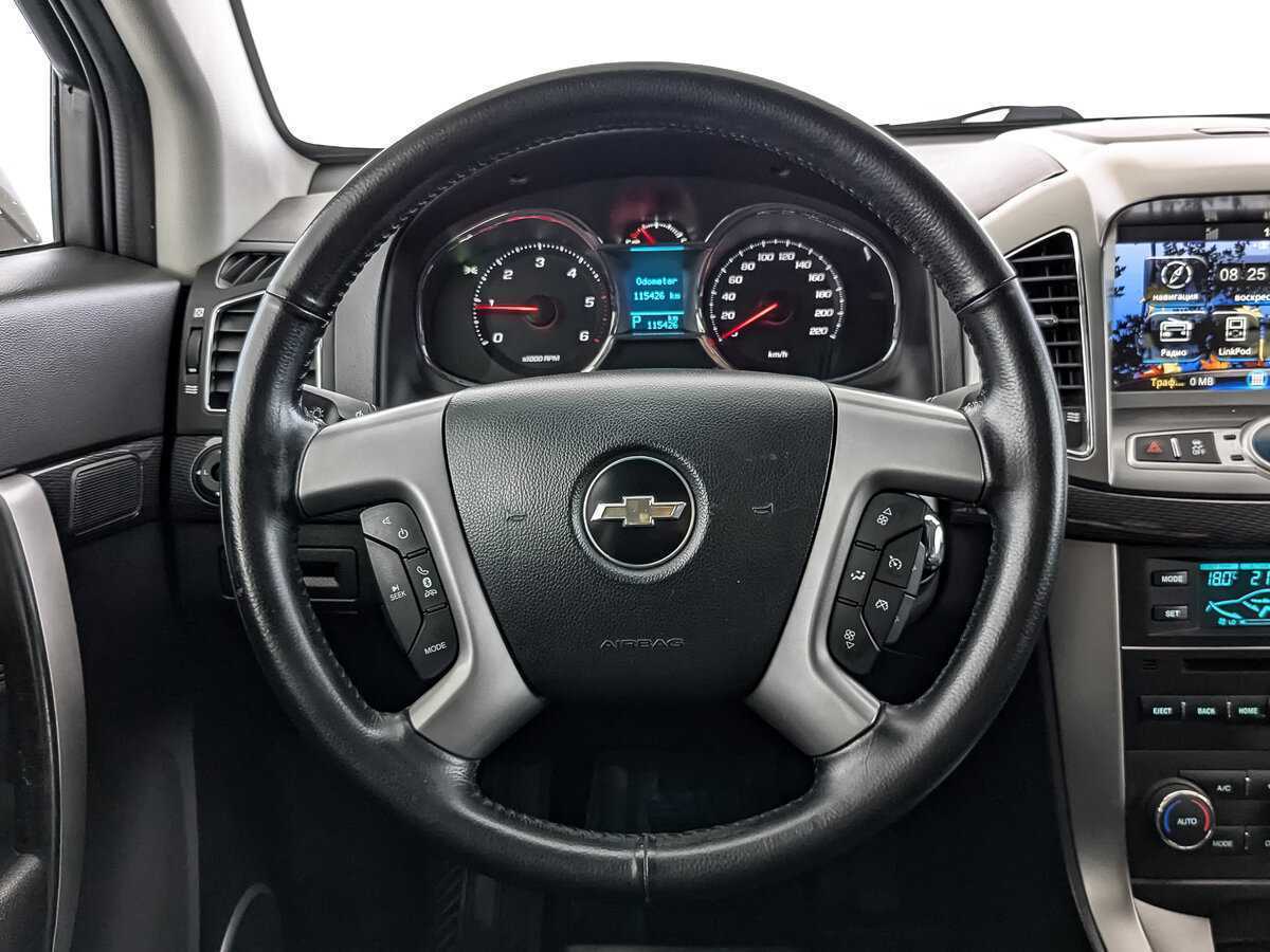 Chevrolet Captiva с пробегом — 2015 год. Фото: #17