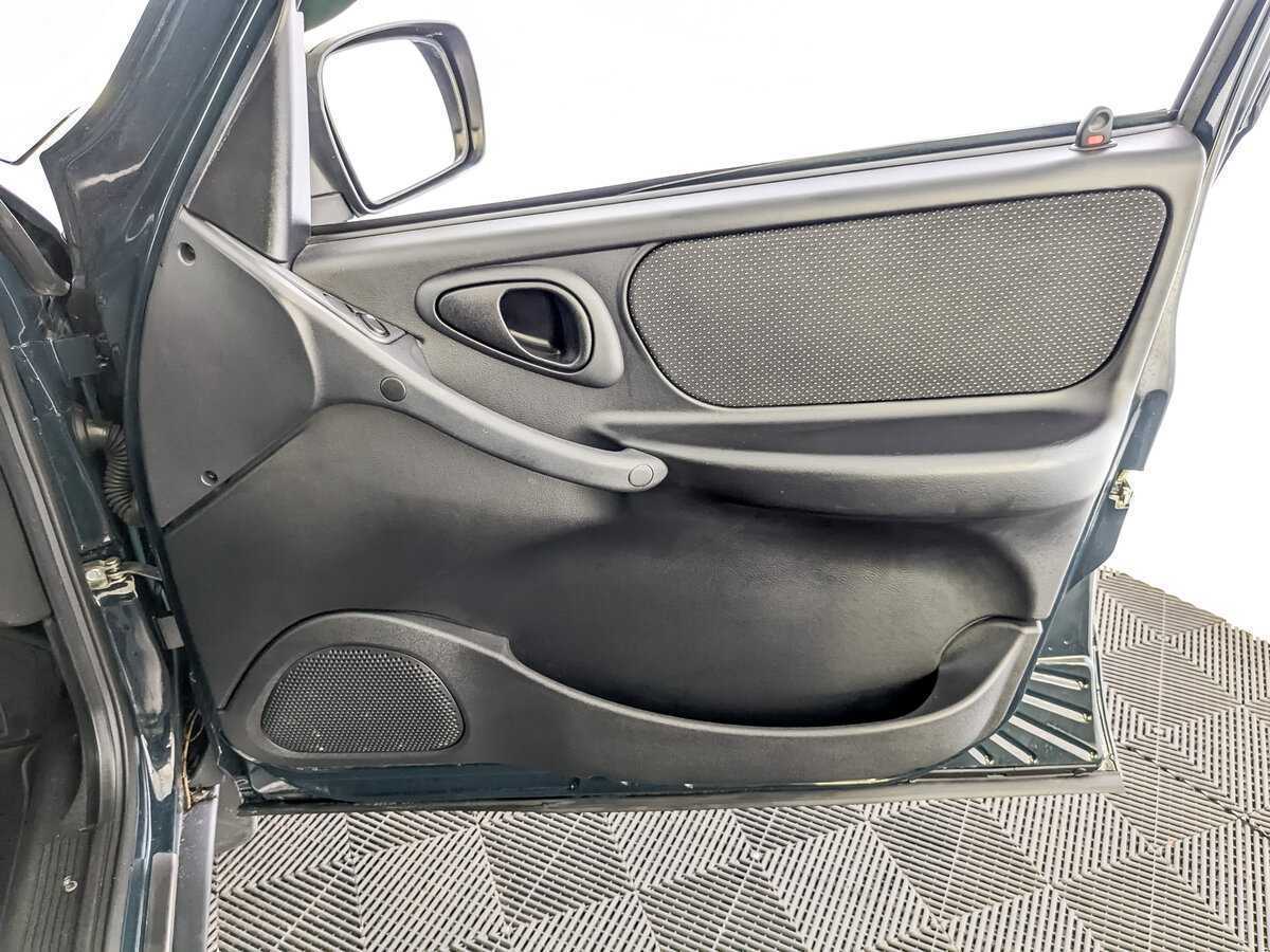 Lada (ВАЗ) Niva с пробегом — 2023 год. Фото: #19