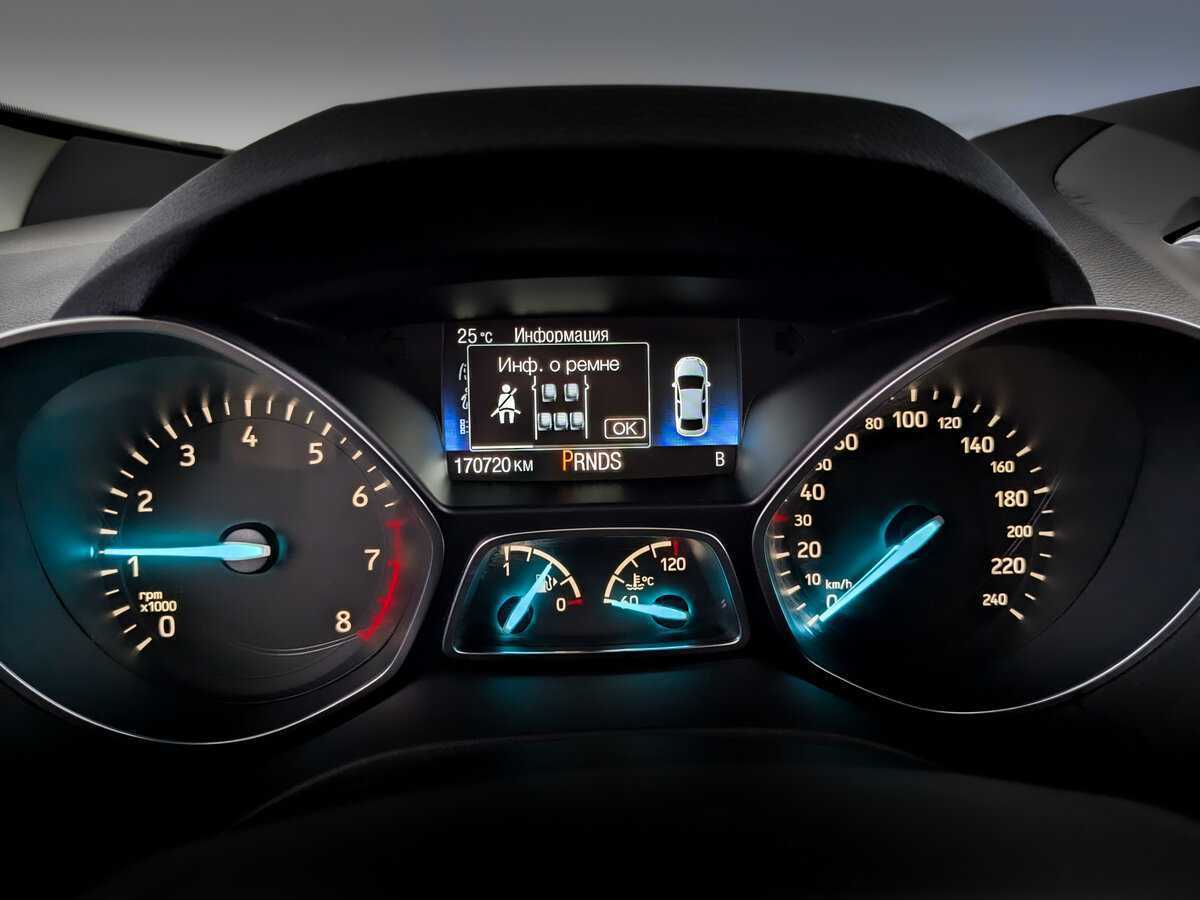 Ford Kuga с пробегом — 2017 год. Фото: #10