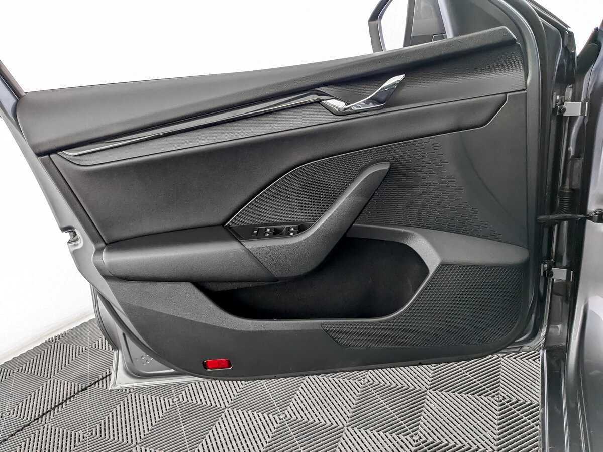 Skoda Octavia с пробегом — 2021 год. Фото: #14