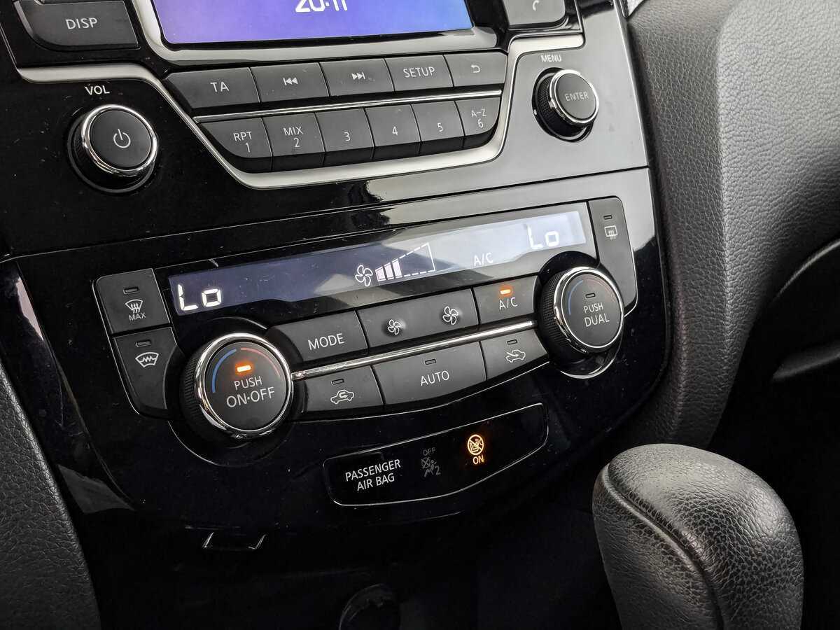 Nissan X-Trail с пробегом — 2015 год. Фото: #16