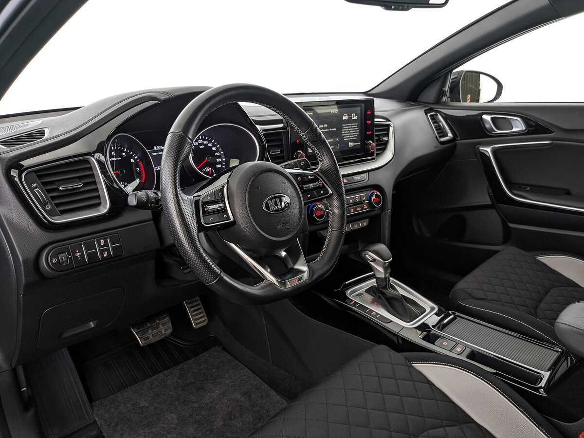 Kia Proceed с пробегом — 2021 год. Фото: #13