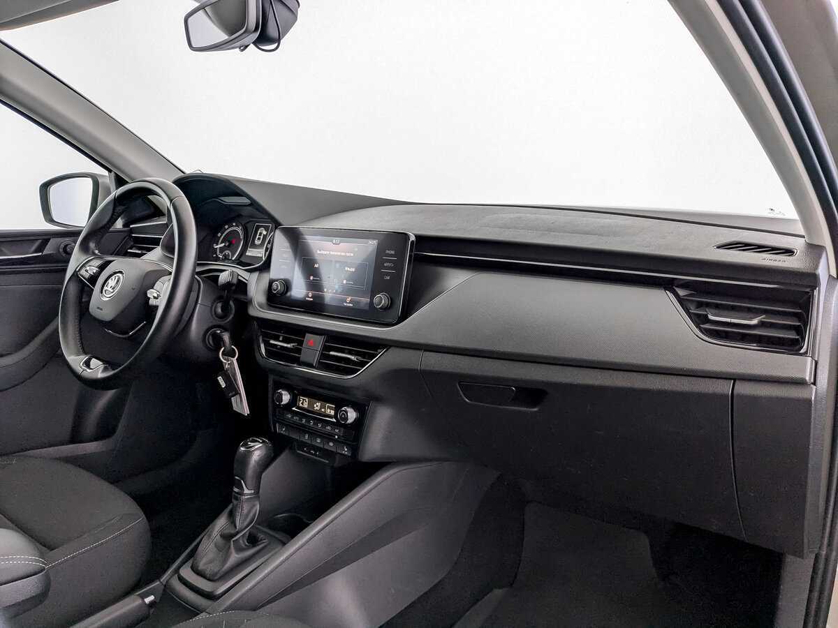Skoda Rapid с пробегом — 2020 год. Фото: #19