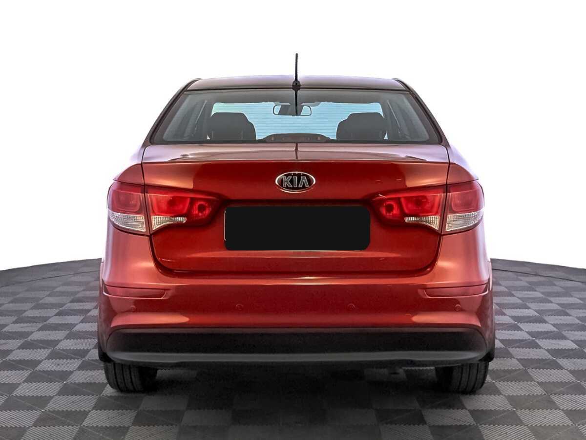 Kia Rio с пробегом — 2016 год. Фото: #5