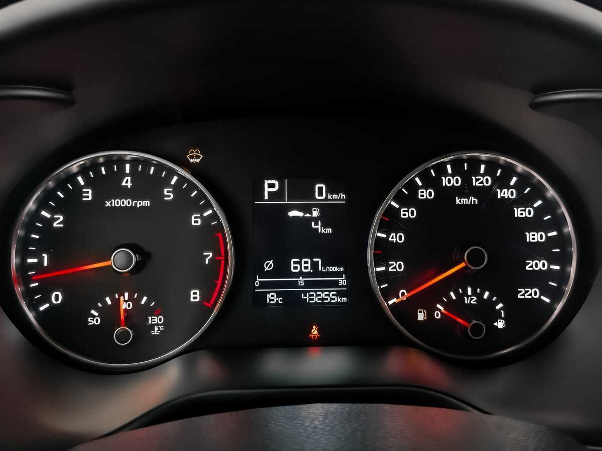 Kia Rio с пробегом — 2020 год. Фото: #10