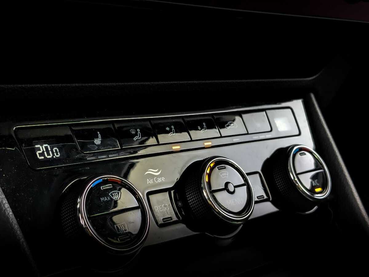 Skoda Superb с пробегом — 2021 год. Фото: #19