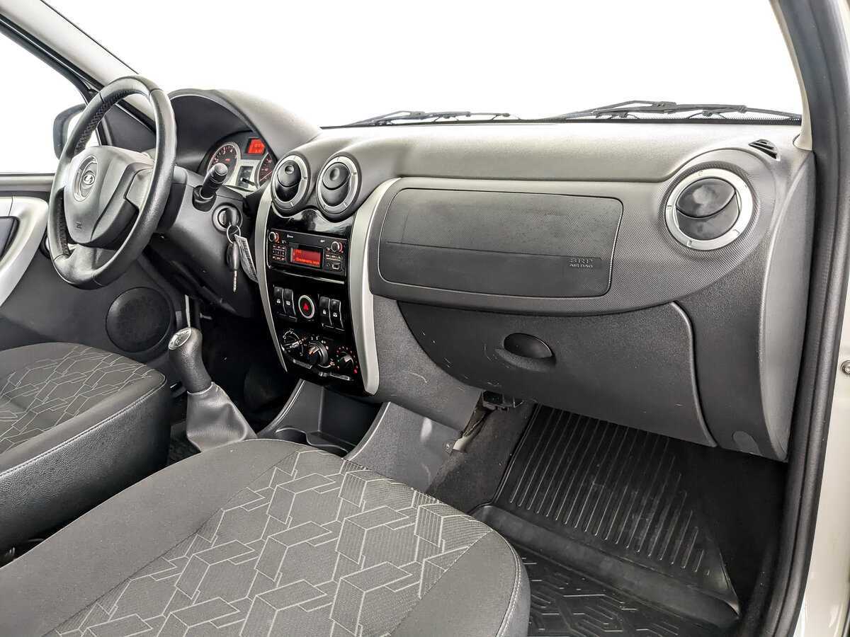 Lada (ВАЗ) Largus с пробегом — 2019 год. Фото: #8