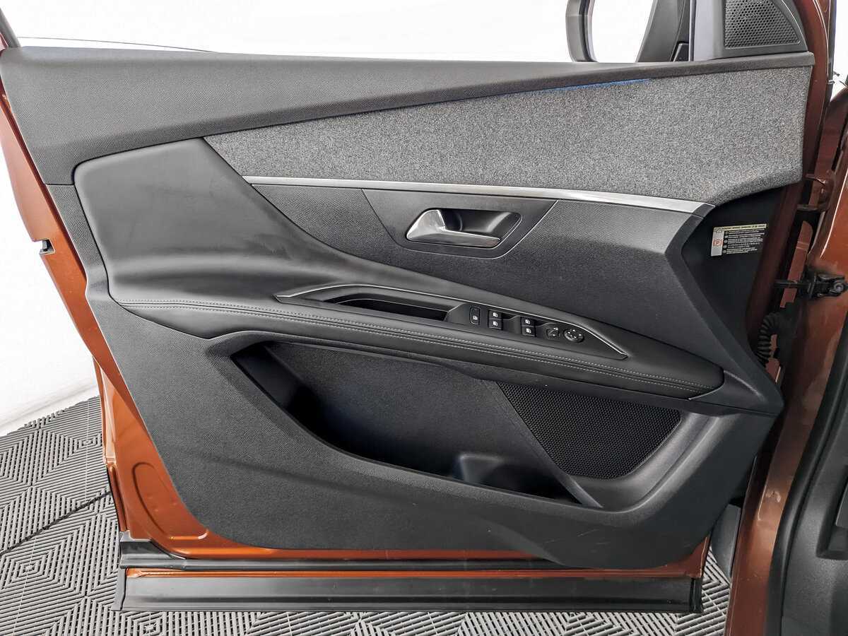 Peugeot 3008 с пробегом — 2017 год. Фото: #14