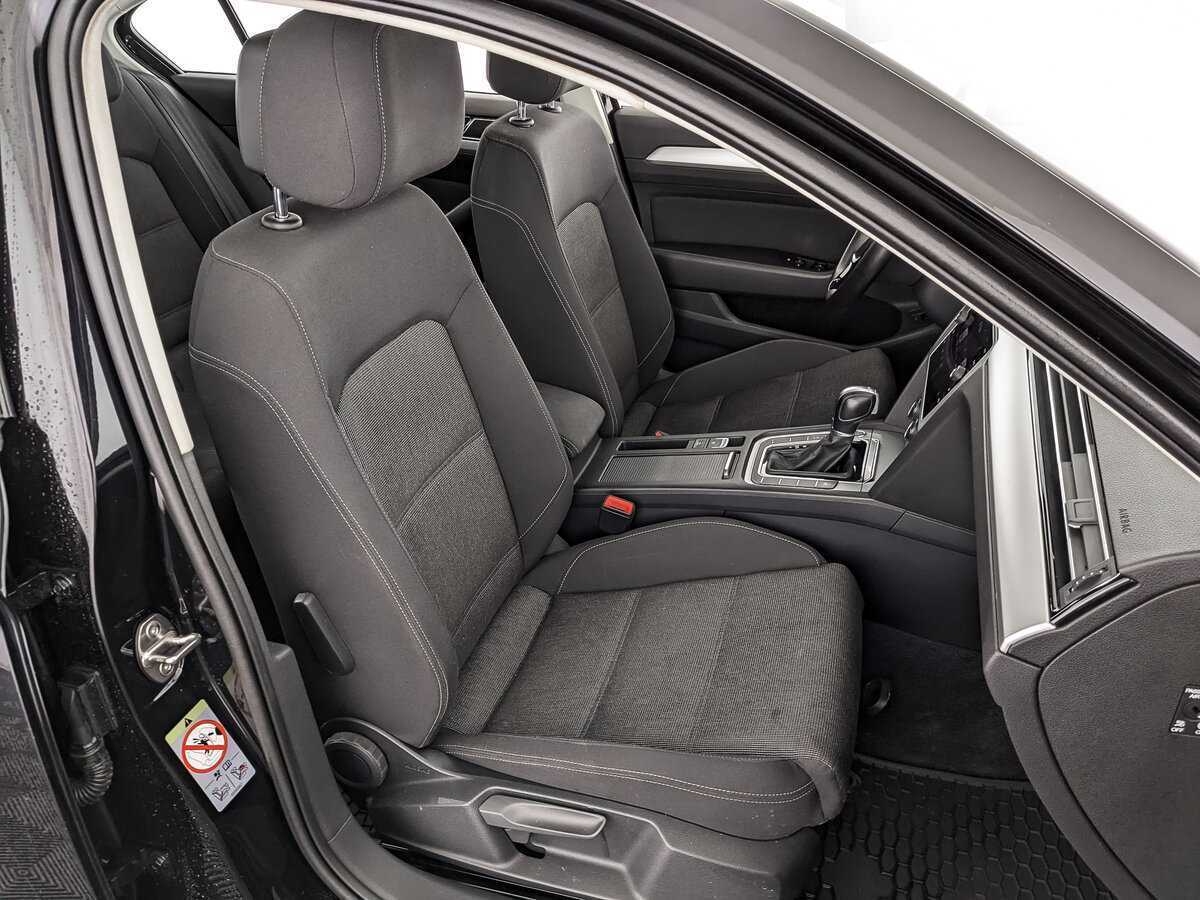 Volkswagen Passat с пробегом — 2018 год. Фото: #19