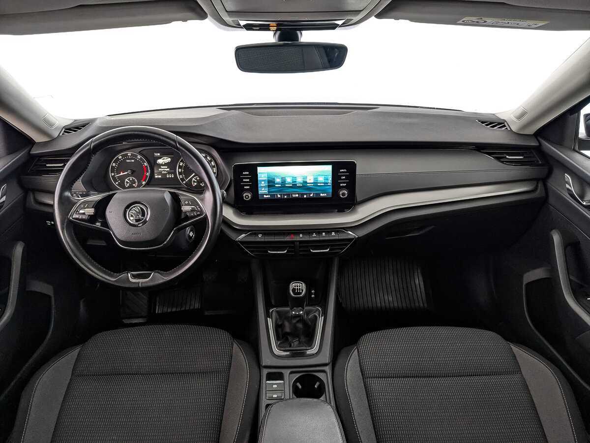 Skoda Octavia с пробегом — 2021 год. Фото: #9