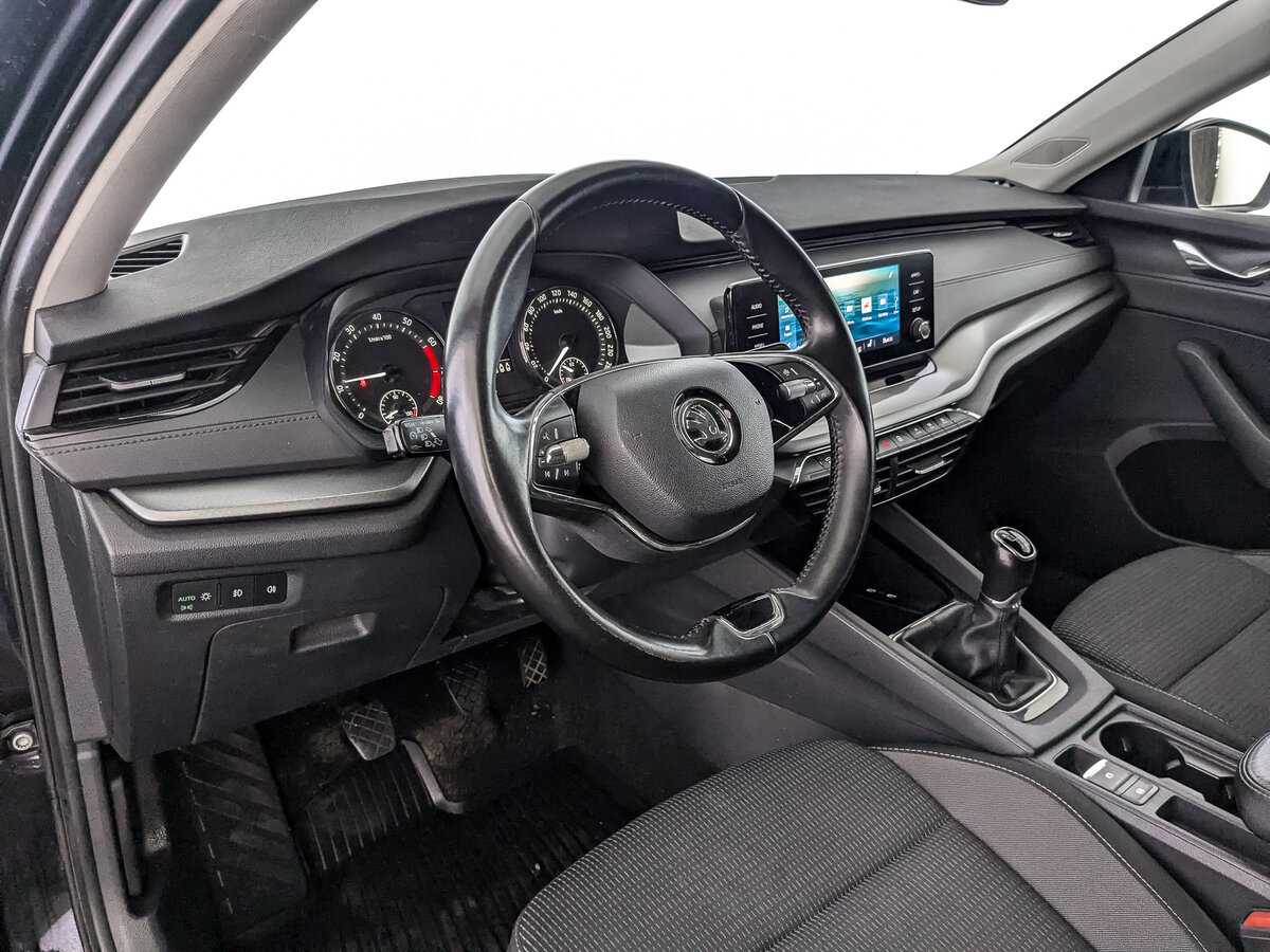 Skoda Octavia с пробегом — 2021 год. Фото: #10