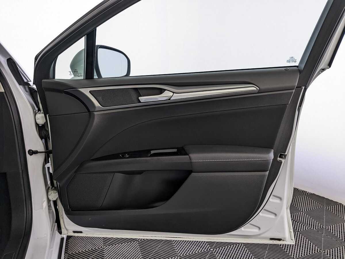 Ford Mondeo с пробегом — 2016 год. Фото: #18