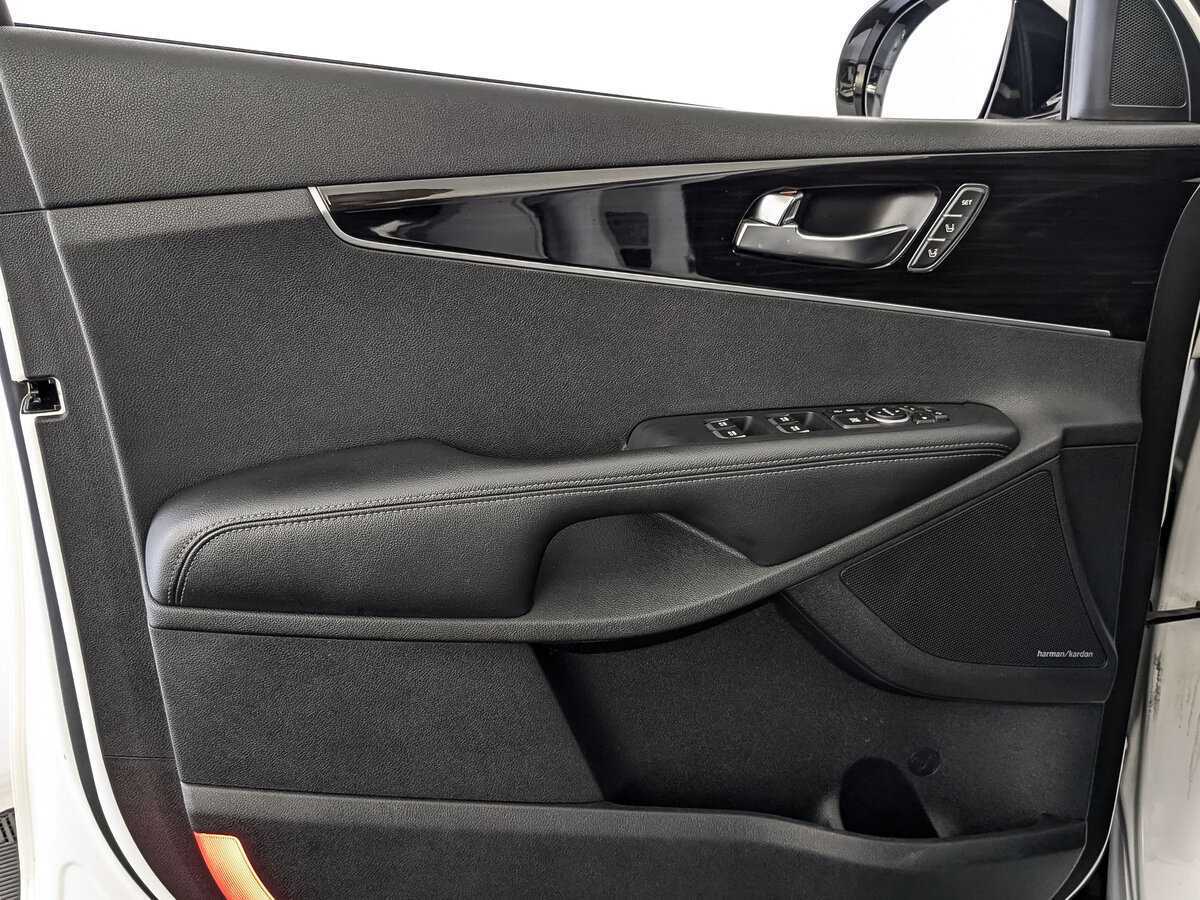 Kia Sorento с пробегом — 2019 год. Фото: #14