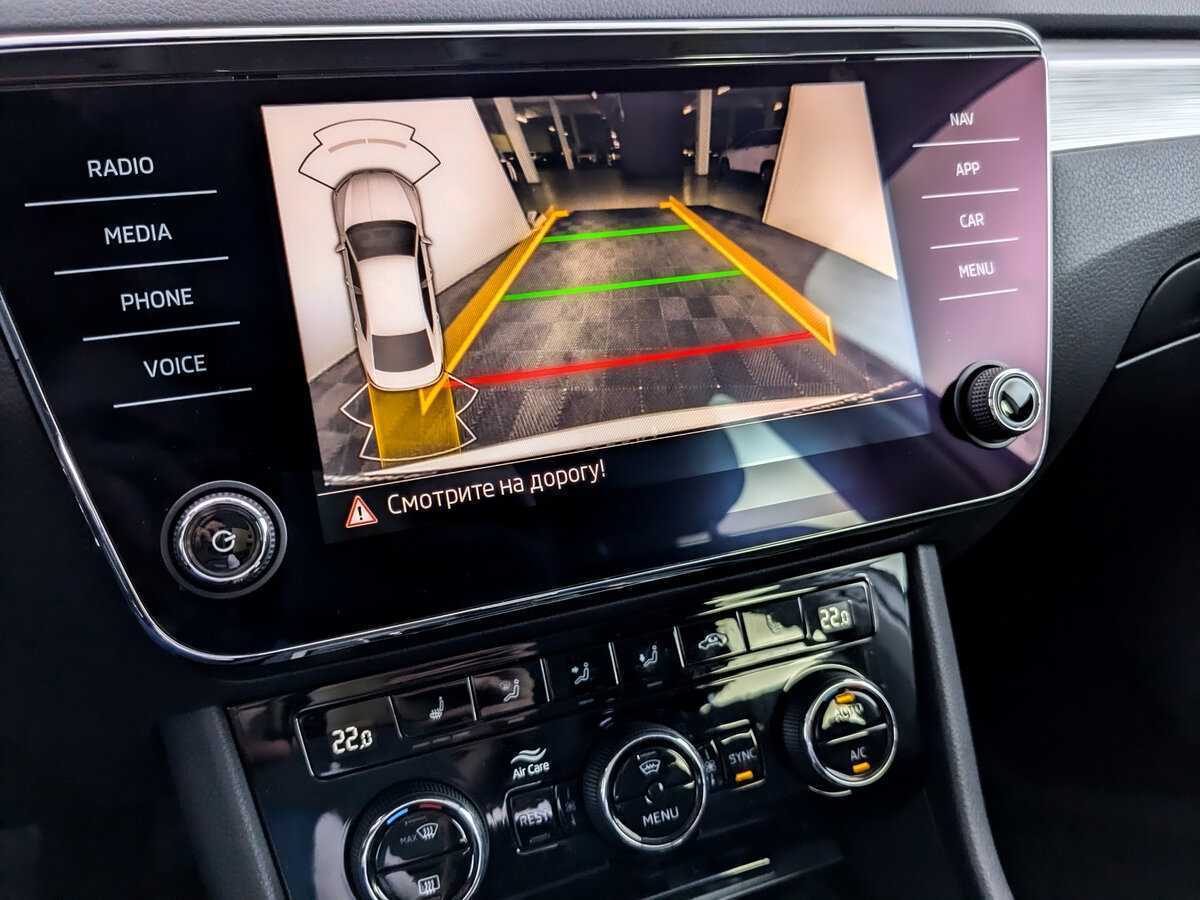 Skoda Superb с пробегом — 2021 год. Фото: #20