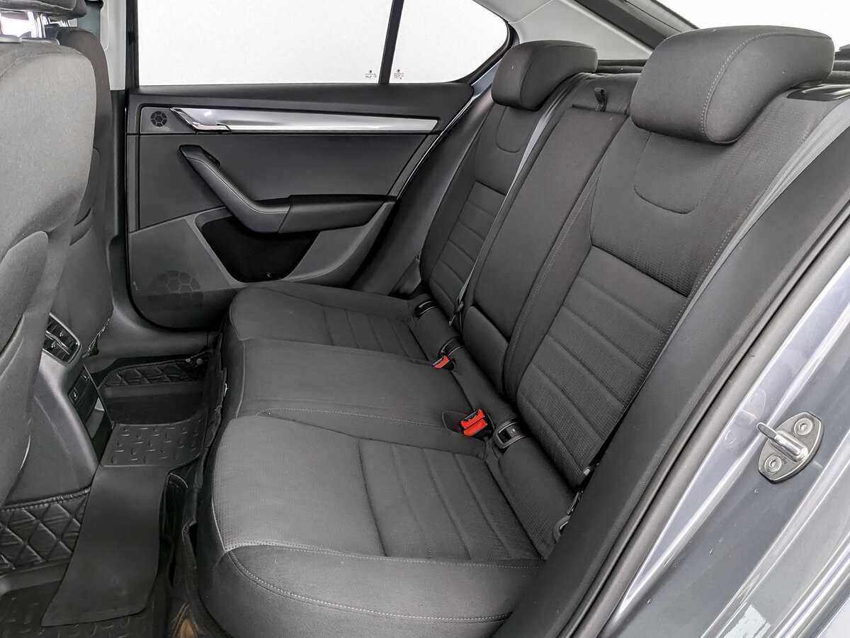 Skoda Octavia с пробегом — 2016 год. Фото: #9