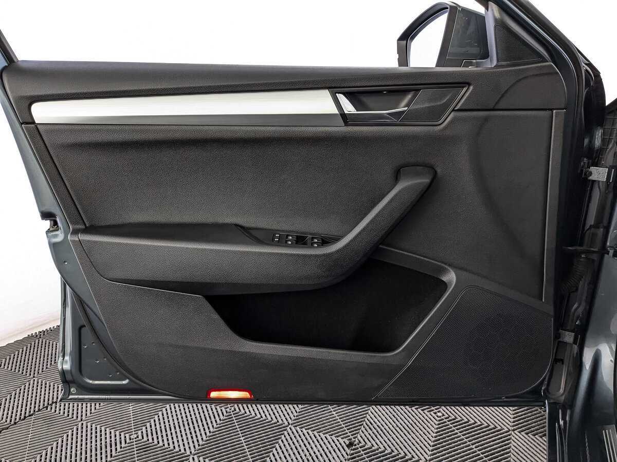 Skoda Superb с пробегом — 2018 год. Фото: #14