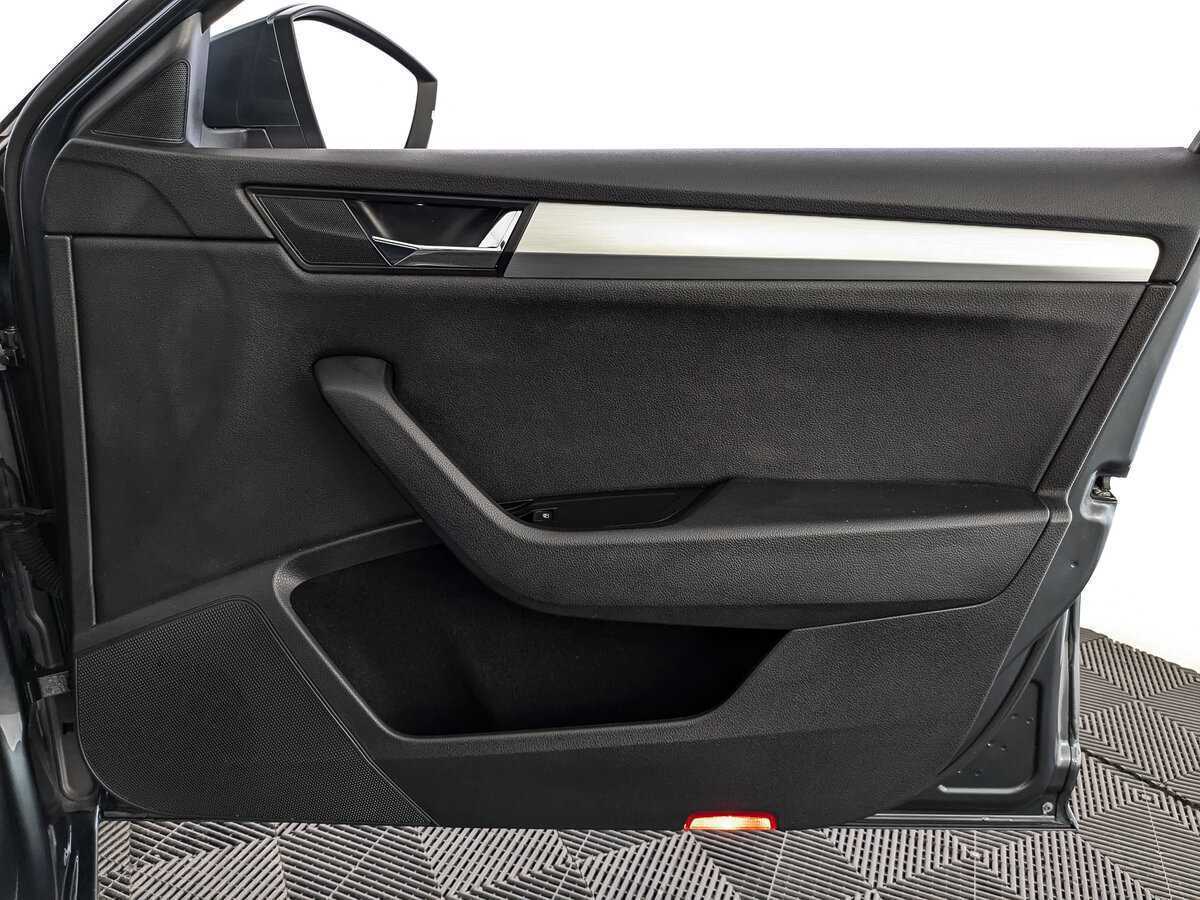 Skoda Superb с пробегом — 2018 год. Фото: #20