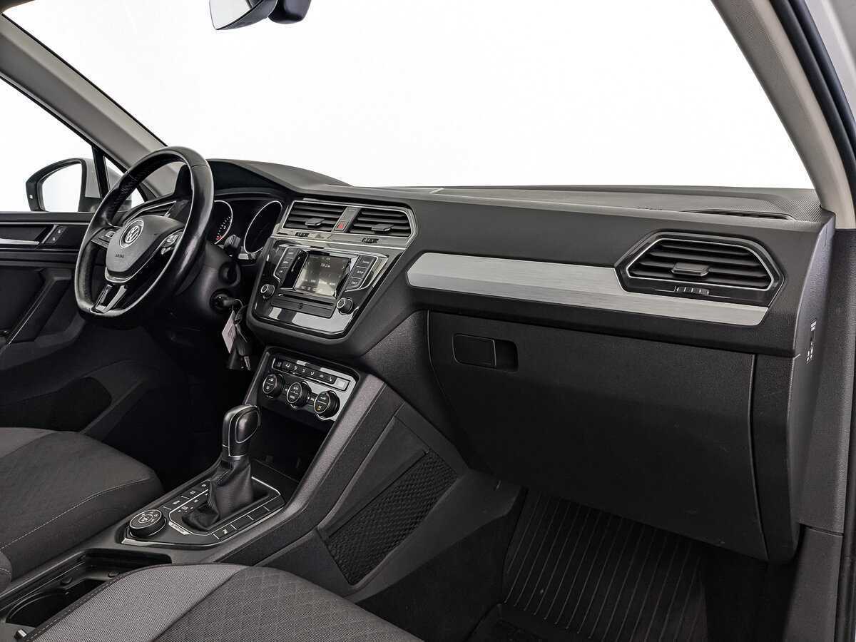 Volkswagen Tiguan с пробегом — 2017 год. Фото: #8