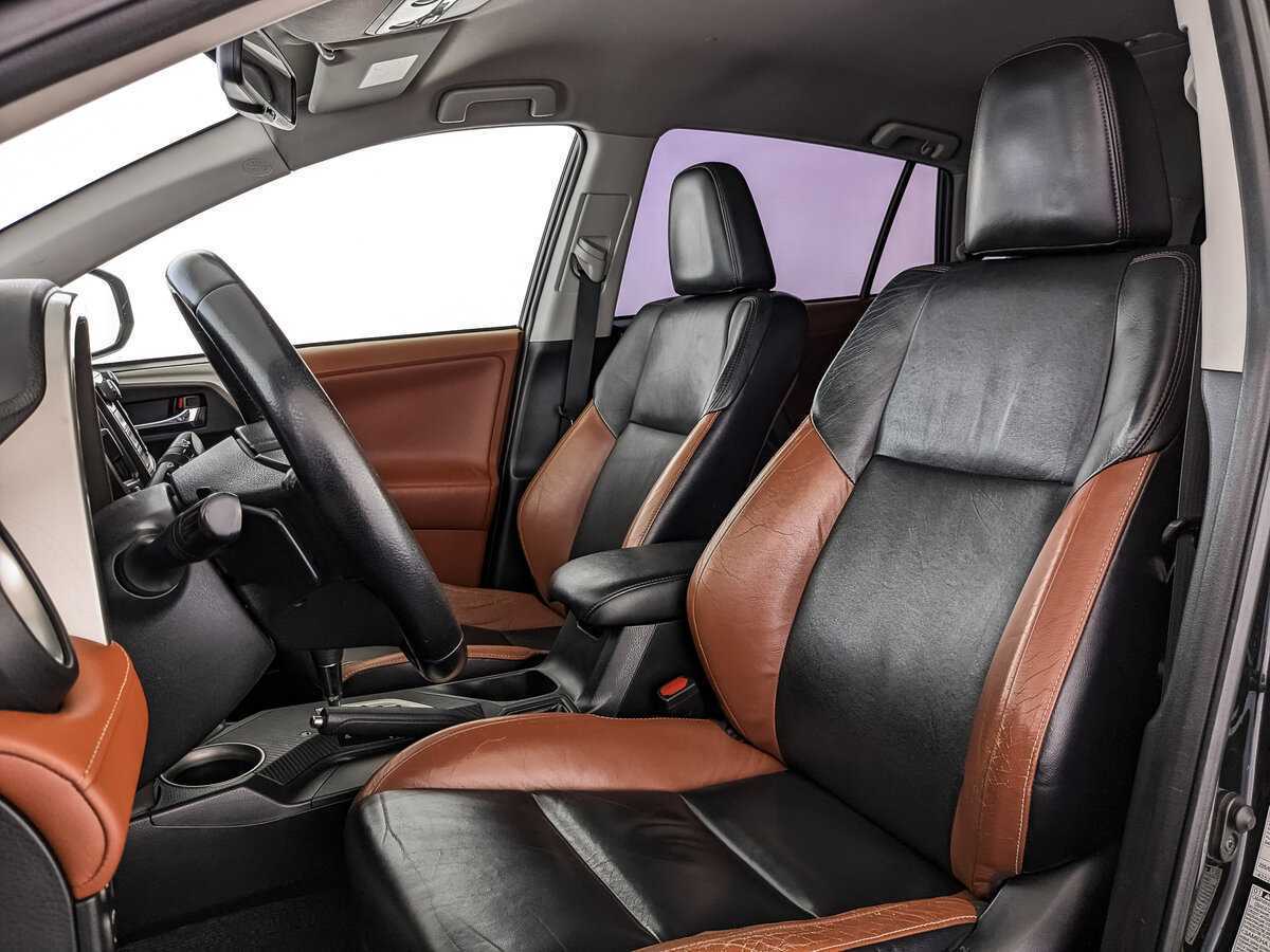 Toyota RAV4 с пробегом — 2013 год. Фото: #15