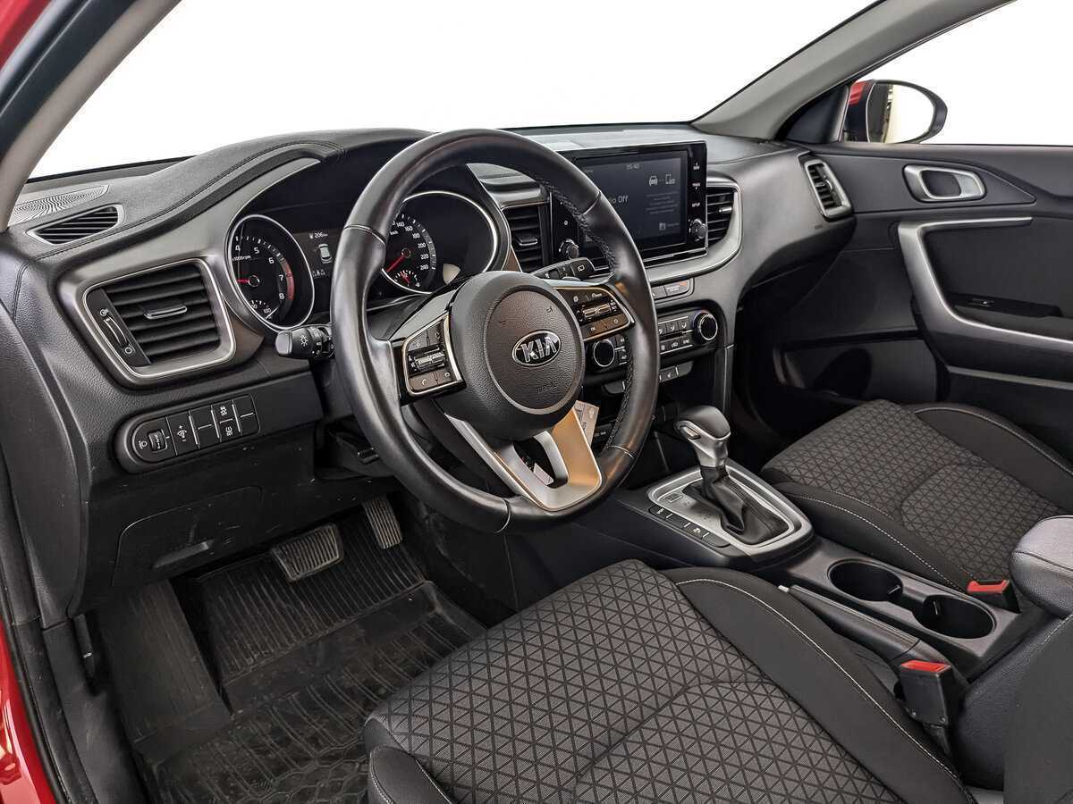Kia Ceed с пробегом — 2021 год. Фото: #10